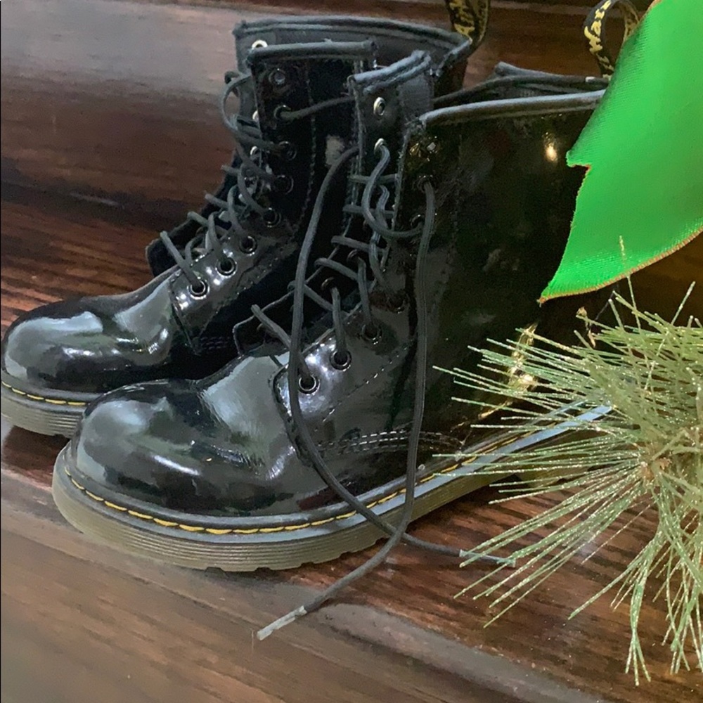 Girls doc martens